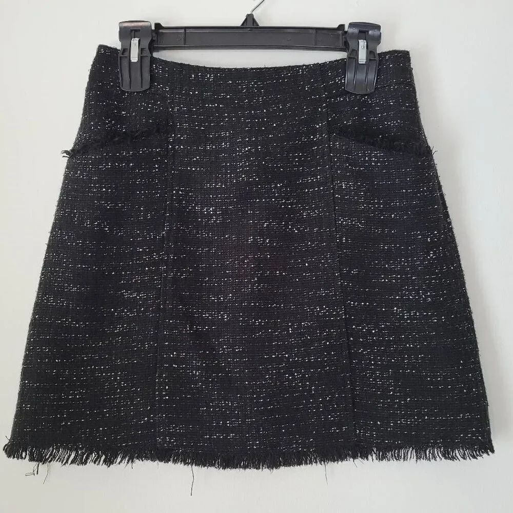 Ann Taylor LOFT Black Tweed Fringe Hem A-Line Mini Skirt Size 2 Lined Classic Wo